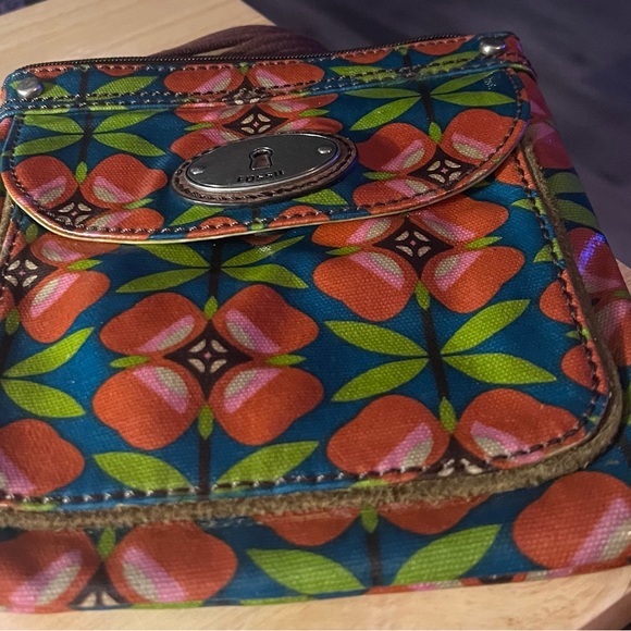 Fossil Crossbody Bag - Picture 2 of 7